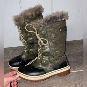 Sorel Women's Peatmoss Black Tofino II Tall Lace-Up Faux Fur Winter Boot Sz 8.5